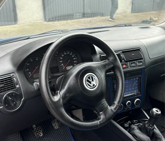 Синій Фольксваген Гольф, об'ємом двигуна 1.4 л та пробігом 280 тис. км за 3000 $, фото 6 на Automoto.ua