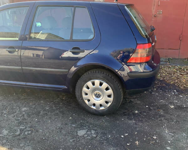 Фольксваген Гольф 2000 в Хмельницком на Automoto.ua Синий Фольксваген Гольф, объемом двигателя 1.6 л и пробегом 100 тыс. км за 5500 $, фото 47 на Automoto.ua