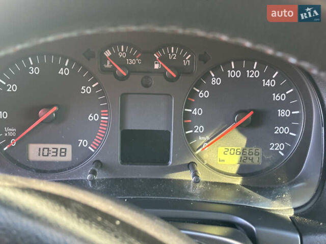 Синий Фольксваген Гольф, объемом двигателя 1.4 л и пробегом 206 тыс. км за 4600 $, фото 15 на Automoto.ua
