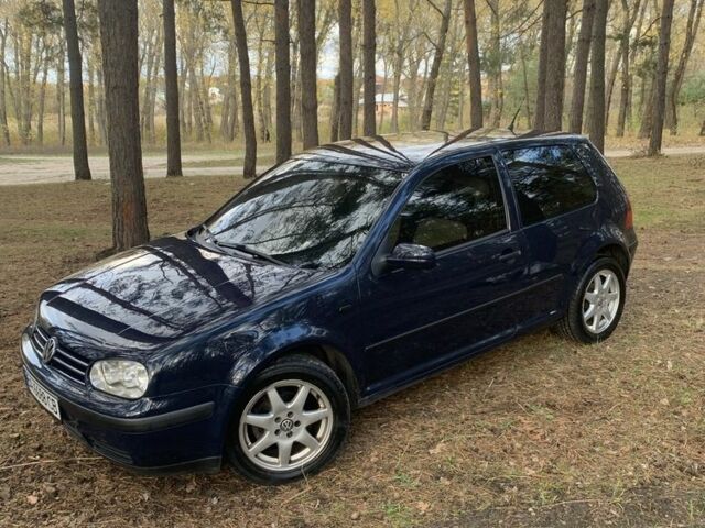 Синий Фольксваген Гольф, объемом двигателя 1.6 л и пробегом 207 тыс. км за 4500 $, фото 12 на Automoto.ua