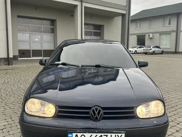 Синий Фольксваген Гольф, объемом двигателя 1.4 л и пробегом 220 тыс. км за 3300 $, фото 1 на Automoto.ua