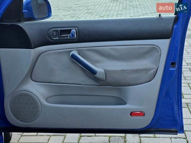 Синій Фольксваген Гольф, об'ємом двигуна 1.6 л та пробігом 200 тис. км за 3400 $, фото 22 на Automoto.ua