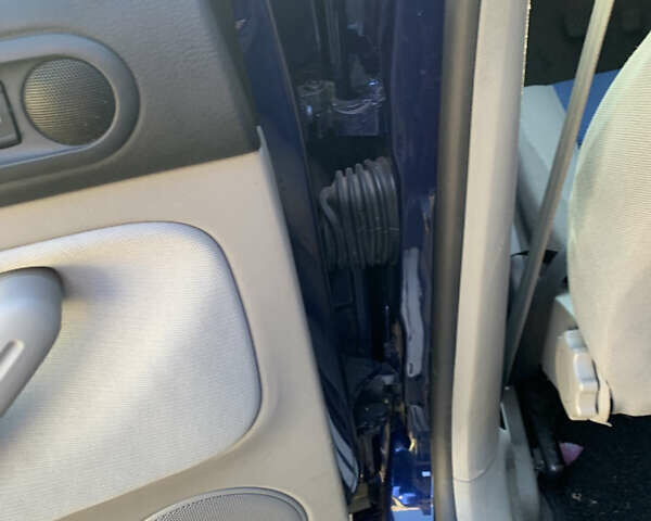 Фольксваген Гольф 2000 в Хмельницком на Automoto.ua Синий Фольксваген Гольф, объемом двигателя 1.6 л и пробегом 100 тыс. км за 5500 $, фото 30 на Automoto.ua