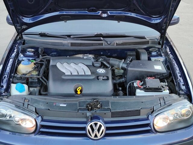 Синій Фольксваген Гольф, об'ємом двигуна 2 л та пробігом 328 тис. км за 4000 $, фото 12 на Automoto.ua