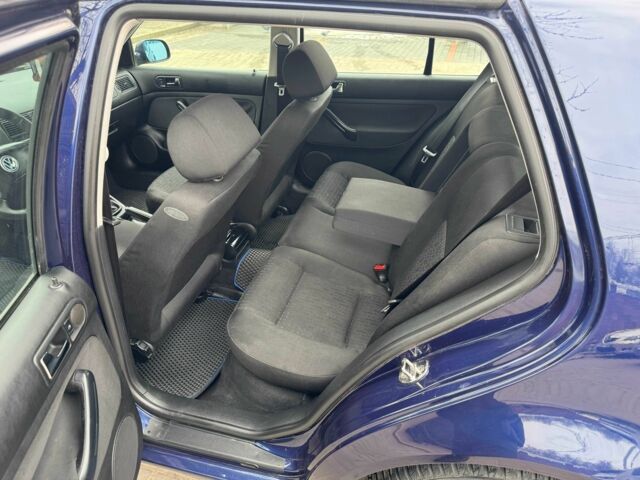 Синий Фольксваген Гольф, объемом двигателя 1.4 л и пробегом 246 тыс. км за 5000 $, фото 10 на Automoto.ua