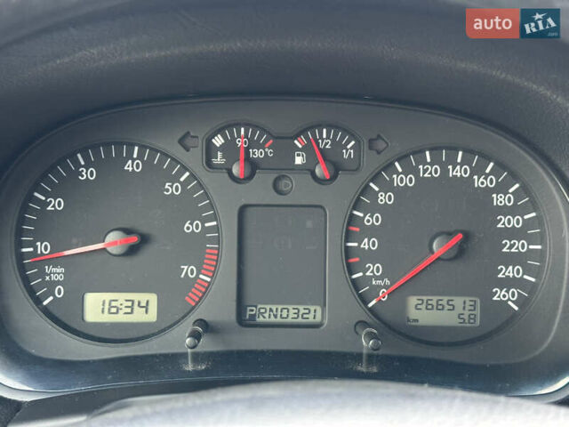 Фольксваген Гольф 2000 в Черновцах на Automoto.ua Синий Фольксваген Гольф, объемом двигателя 1.6 л и пробегом 266 тыс. км за 4850 $, фото 43 на Automoto.ua