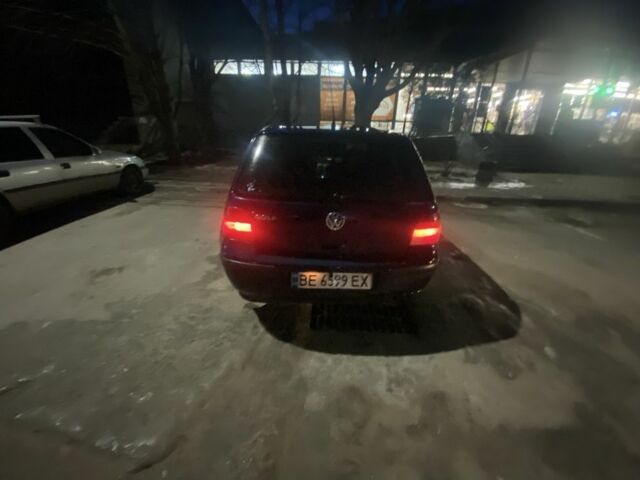 Синий Фольксваген Гольф, объемом двигателя 1.6 л и пробегом 253 тыс. км за 2700 $, фото 5 на Automoto.ua