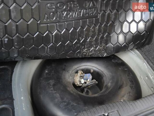 Синій Фольксваген Гольф, об'ємом двигуна 1.6 л та пробігом 311 тис. км за 4599 $, фото 20 на Automoto.ua