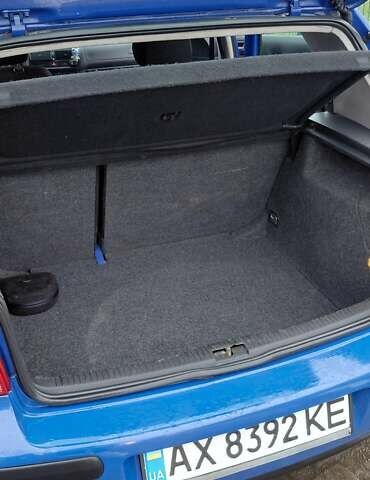 Синий Фольксваген Гольф, объемом двигателя 1.4 л и пробегом 276 тыс. км за 4500 $, фото 6 на Automoto.ua