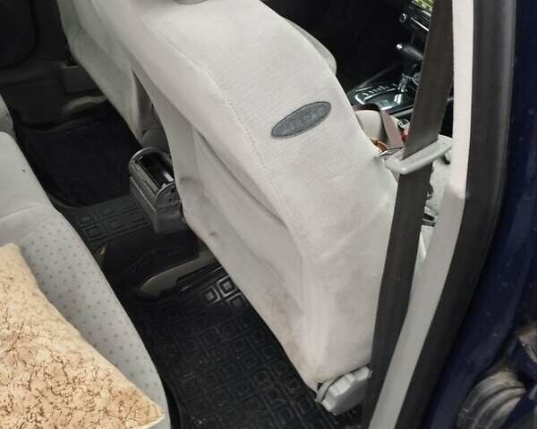 Синий Фольксваген Гольф, объемом двигателя 1.6 л и пробегом 269 тыс. км за 4200 $, фото 10 на Automoto.ua