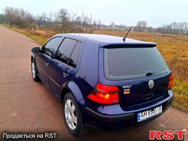 Синій Фольксваген Гольф, об'ємом двигуна 1.4 л та пробігом 273 тис. км за 4000 $, фото 2 на Automoto.ua
