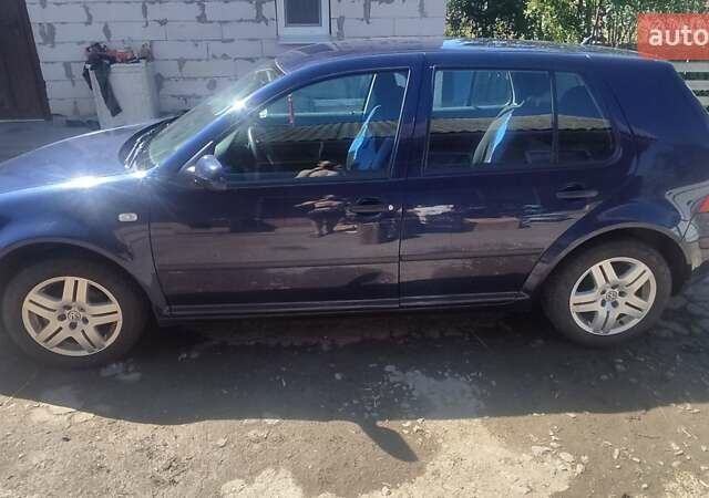 Синий Фольксваген Гольф, объемом двигателя 1.39 л и пробегом 190 тыс. км за 4100 $, фото 1 на Automoto.ua