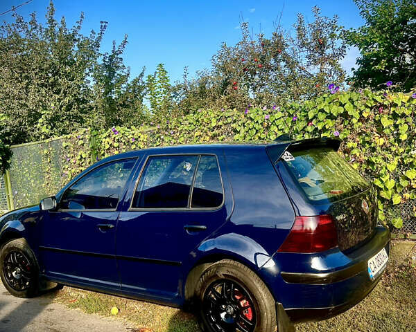 Синий Фольксваген Гольф, объемом двигателя 1.6 л и пробегом 203 тыс. км за 4700 $, фото 4 на Automoto.ua