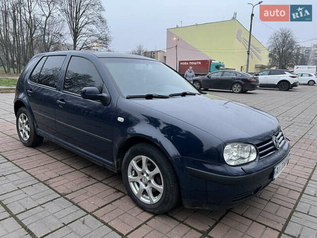 Синий Фольксваген Гольф, объемом двигателя 1.6 л и пробегом 305 тыс. км за 2999 $, фото 3 на Automoto.ua