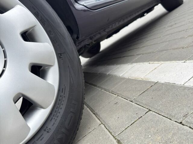 Синій Фольксваген Гольф, об'ємом двигуна 1.6 л та пробігом 99 тис. км за 5400 $, фото 8 на Automoto.ua