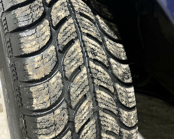 Синій Фольксваген Гольф, об'ємом двигуна 1.39 л та пробігом 169 тис. км за 4000 $, фото 20 на Automoto.ua