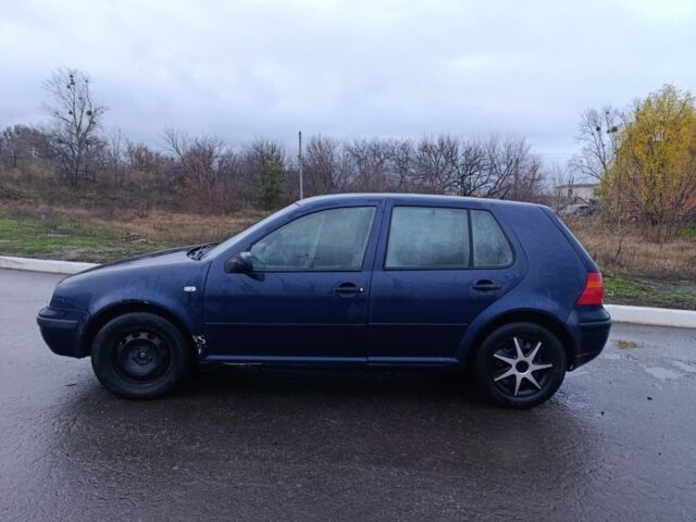 Синий Фольксваген Гольф, объемом двигателя 1.9 л и пробегом 333 тыс. км за 1550 $, фото 6 на Automoto.ua