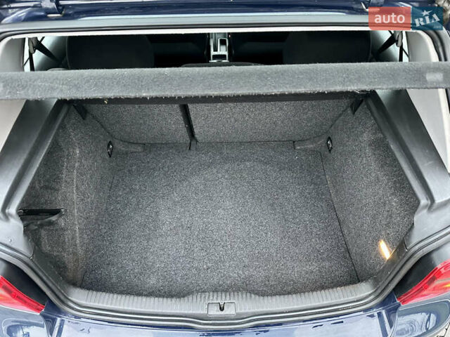 Синий Фольксваген Гольф, объемом двигателя 1.39 л и пробегом 210 тыс. км за 4000 $, фото 42 на Automoto.ua