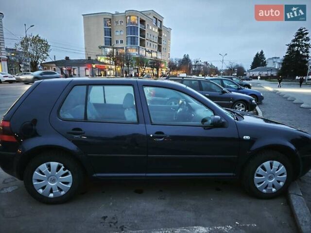 Синій Фольксваген Гольф, об'ємом двигуна 1.39 л та пробігом 325 тис. км за 3500 $, фото 9 на Automoto.ua