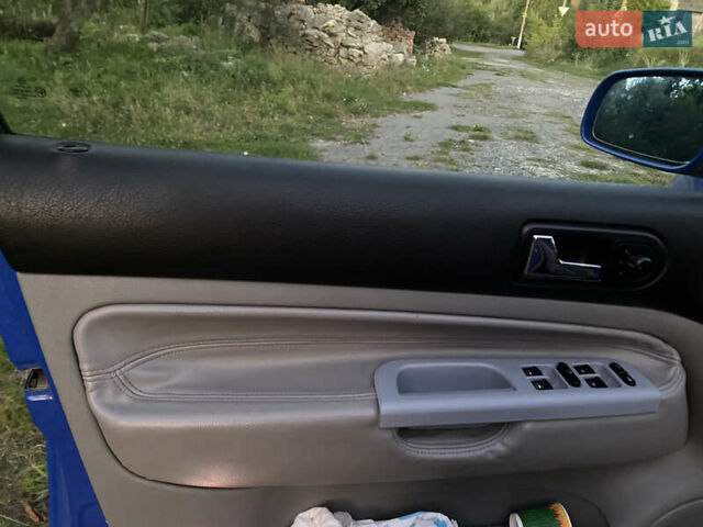 Синій Фольксваген Гольф, об'ємом двигуна 1.39 л та пробігом 279 тис. км за 3650 $, фото 23 на Automoto.ua