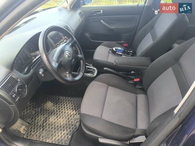 Синій Фольксваген Гольф, об'ємом двигуна 1.6 л та пробігом 220 тис. км за 3850 $, фото 14 на Automoto.ua