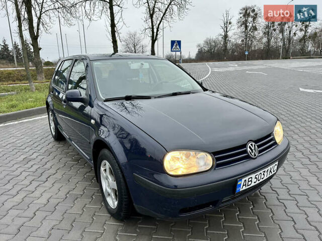 Синий Фольксваген Гольф, объемом двигателя 1.39 л и пробегом 210 тыс. км за 4000 $, фото 27 на Automoto.ua