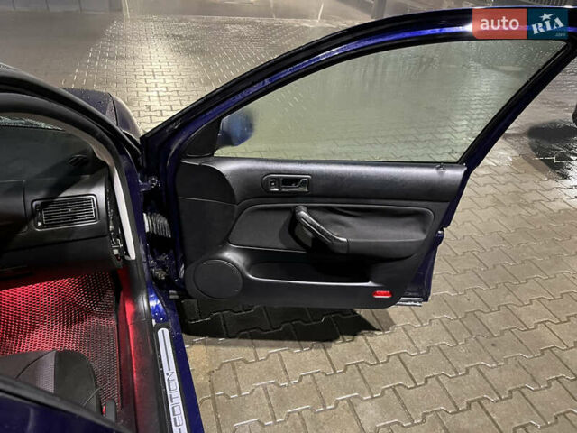 Синій Фольксваген Гольф, об'ємом двигуна 1.39 л та пробігом 169 тис. км за 4000 $, фото 80 на Automoto.ua