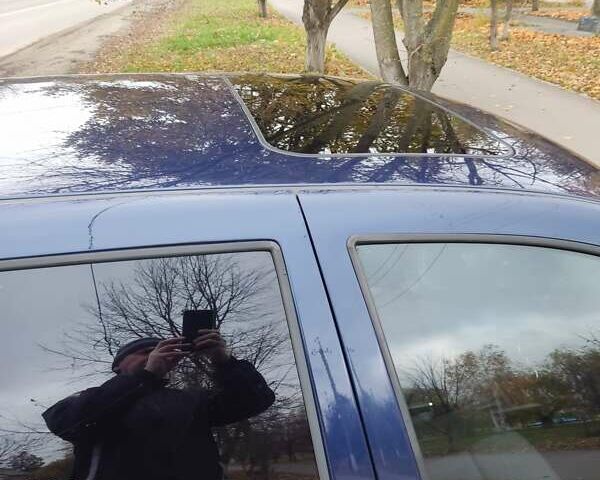 Синий Фольксваген Гольф, объемом двигателя 1.6 л и пробегом 264 тыс. км за 4900 $, фото 5 на Automoto.ua