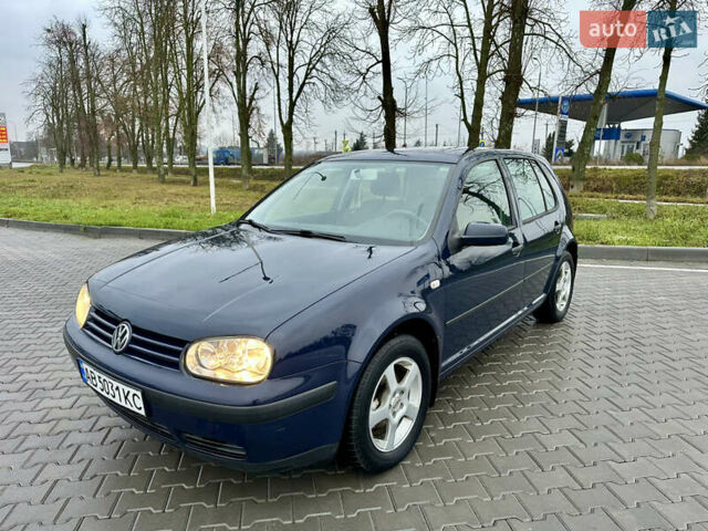 Синий Фольксваген Гольф, объемом двигателя 1.39 л и пробегом 210 тыс. км за 4000 $, фото 6 на Automoto.ua