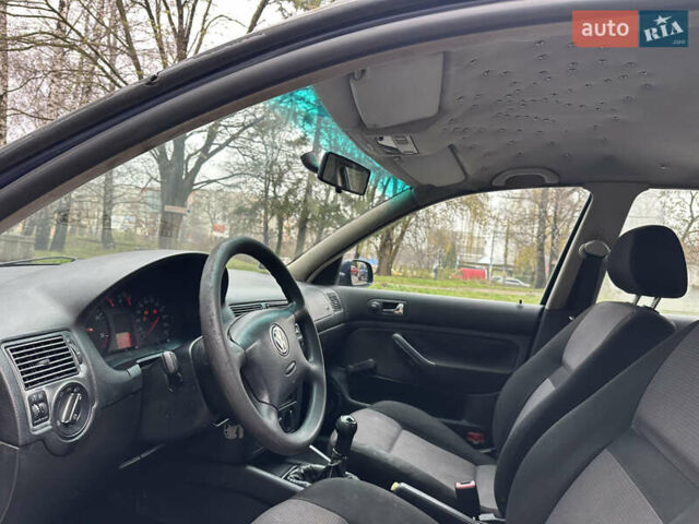 Синий Фольксваген Гольф, объемом двигателя 1.9 л и пробегом 337 тыс. км за 2850 $, фото 32 на Automoto.ua