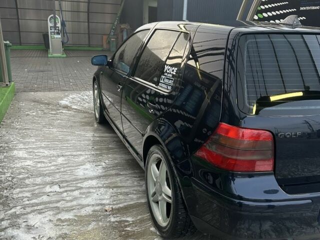 Синій Фольксваген Гольф, об'ємом двигуна 2 л та пробігом 250 тис. км за 4500 $, фото 1 на Automoto.ua