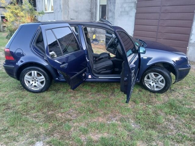 Синій Фольксваген Гольф, об'ємом двигуна 1.4 л та пробігом 240 тис. км за 4300 $, фото 3 на Automoto.ua