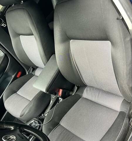 Синий Фольксваген Гольф, объемом двигателя 1.9 л и пробегом 398 тыс. км за 4600 $, фото 7 на Automoto.ua