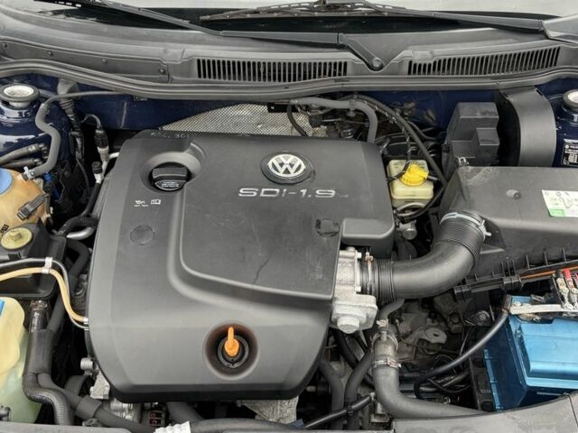 Синий Фольксваген Гольф, объемом двигателя 1.9 л и пробегом 300 тыс. км за 1900 $, фото 22 на Automoto.ua