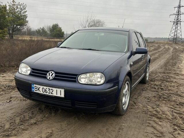 Синий Фольксваген Гольф, объемом двигателя 1.6 л и пробегом 277 тыс. км за 4200 $, фото 1 на Automoto.ua