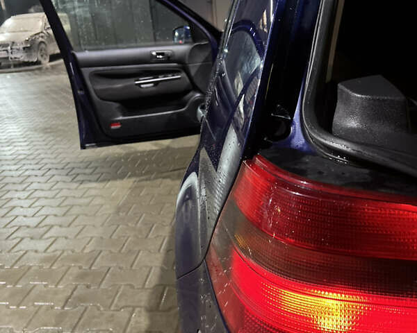 Синій Фольксваген Гольф, об'ємом двигуна 1.39 л та пробігом 169 тис. км за 4000 $, фото 51 на Automoto.ua