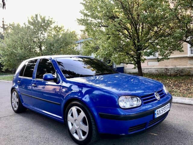 Синий Фольксваген Гольф, объемом двигателя 1.4 л и пробегом 274 тыс. км за 3850 $, фото 2 на Automoto.ua