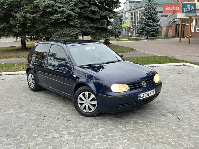 Синий Фольксваген Гольф, объемом двигателя 1.39 л и пробегом 233 тыс. км за 3850 $, фото 17 на Automoto.ua