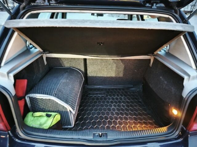 Синій Фольксваген Гольф, об'ємом двигуна 1.4 л та пробігом 355 тис. км за 3700 $, фото 21 на Automoto.ua