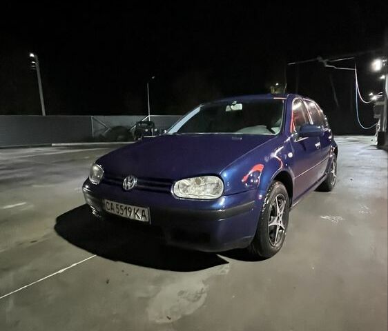 Фольксваген Гольф 2001 в Обухове на Automoto.ua Синий Фольксваген Гольф, объемом двигателя 1.4 л и пробегом 3 тыс. км за 3000 $, фото 1 на Automoto.ua
