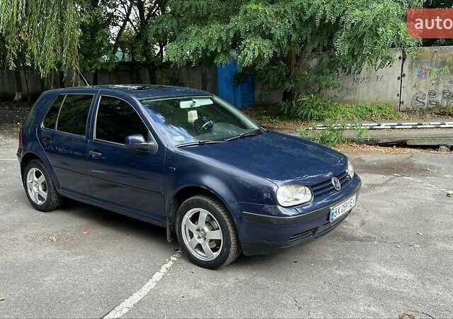 Синий Фольксваген Гольф, объемом двигателя 1.9 л и пробегом 398 тыс. км за 4600 $, фото 5 на Automoto.ua