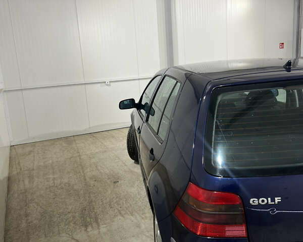 Синій Фольксваген Гольф, об'ємом двигуна 1.39 л та пробігом 169 тис. км за 4000 $, фото 23 на Automoto.ua