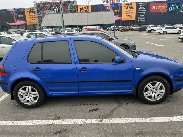 Синий Фольксваген Гольф, объемом двигателя 1.39 л и пробегом 218 тыс. км за 4200 $, фото 13 на Automoto.ua