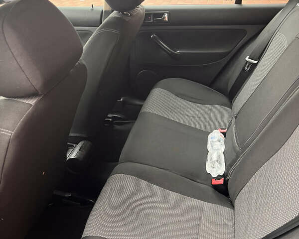 Синій Фольксваген Гольф, об'ємом двигуна 1.39 л та пробігом 410 тис. км за 3200 $, фото 9 на Automoto.ua