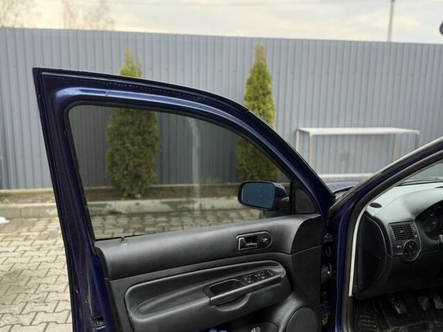 Синий Фольксваген Гольф, объемом двигателя 1.9 л и пробегом 436 тыс. км за 5200 $, фото 12 на Automoto.ua