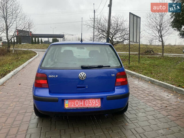 Синий Фольксваген Гольф, объемом двигателя 1.6 л и пробегом 226 тыс. км за 4800 $, фото 4 на Automoto.ua