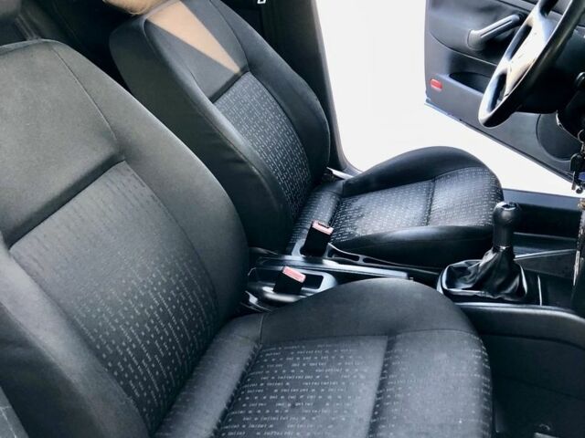 Синий Фольксваген Гольф, объемом двигателя 1.4 л и пробегом 274 тыс. км за 3850 $, фото 8 на Automoto.ua