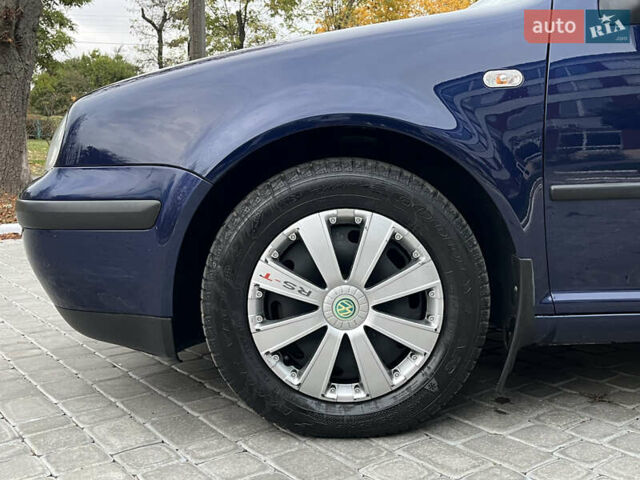 Синий Фольксваген Гольф, объемом двигателя 1.39 л и пробегом 233 тыс. км за 3850 $, фото 16 на Automoto.ua