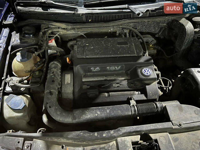 Синій Фольксваген Гольф, об'ємом двигуна 1.39 л та пробігом 169 тис. км за 4000 $, фото 54 на Automoto.ua