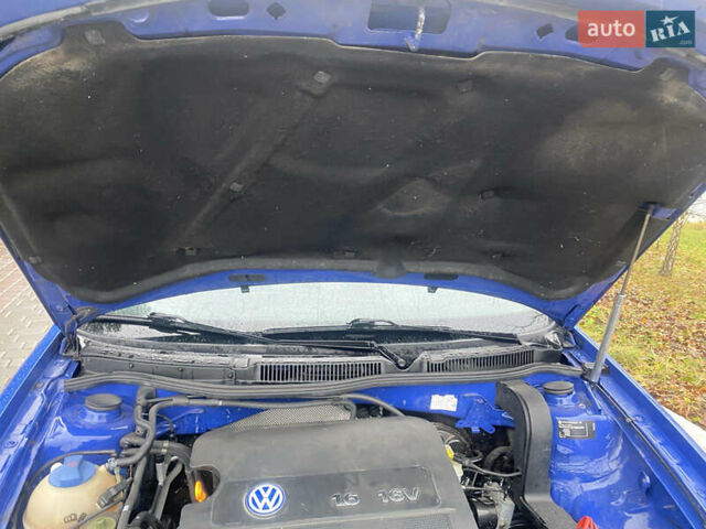 Синий Фольксваген Гольф, объемом двигателя 1.6 л и пробегом 226 тыс. км за 4800 $, фото 31 на Automoto.ua